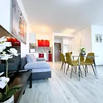 Platinum Towers Country 2 Country 4*