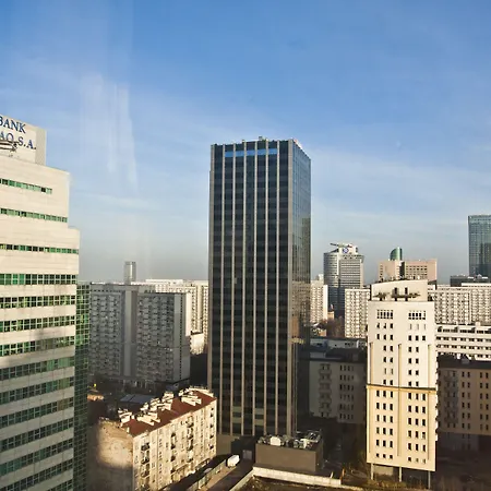 Platinum Towers Country 2 Country Aparthotel