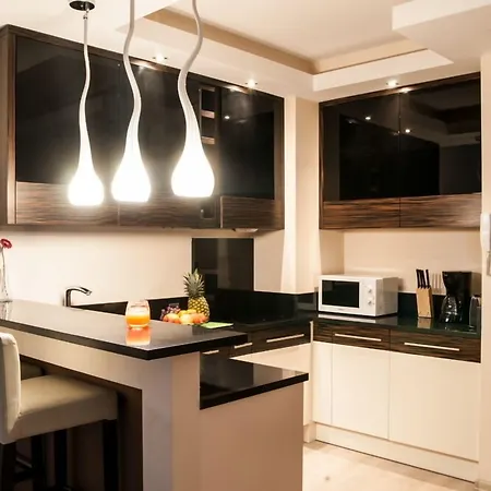 Platinum Towers Country 2 Country Aparthotel