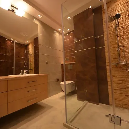 Platinum Towers Country 2 Country