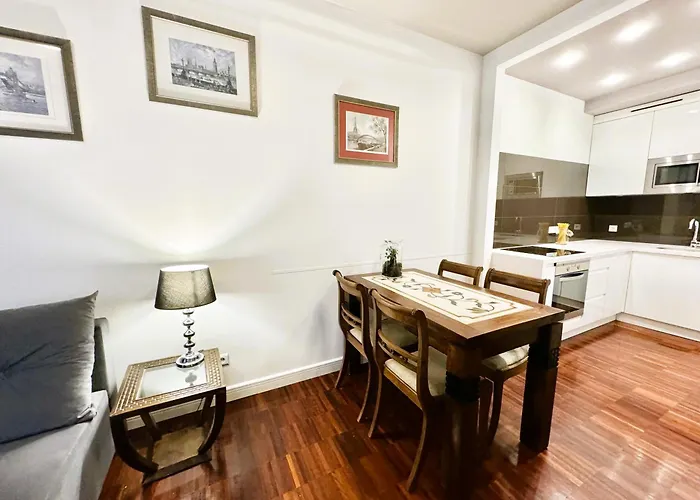 플래티넘 타워스 컨트리 2 컨트리 아파트호텔 바르샤바