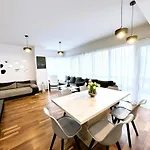 Platinum Towers Country 2 Country מלון דירות