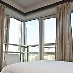 Platinum Towers Country 2 Country Varşova