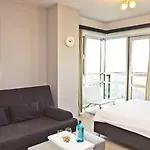 Platinum Towers Country 2 Country Varşova