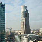 Platinum Towers Country 2 Country 4* Varşova