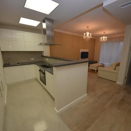 Hotel apartamentowy Platinum Towers Country 2 Country 4*