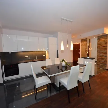 Hotel apartamentowy Platinum Towers Country 2 Country Warszawa