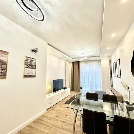 Platinum Towers Country 2 Country