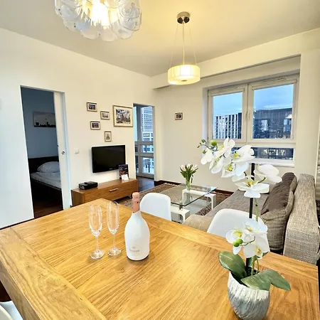 Platinum Towers Country 2 Country Hotel apartamentowy