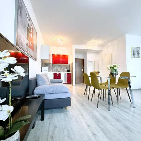 Platinum Towers Country 2 Country 4*