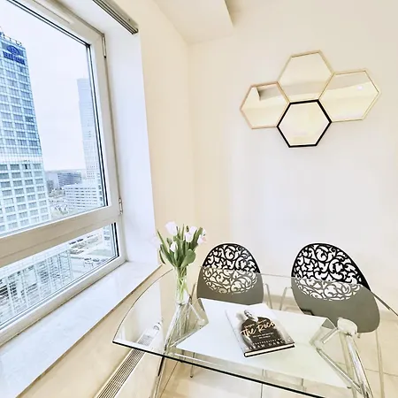 Platinum Towers Country 2 Country Warszawa