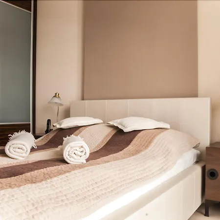 Platinum Towers Country 2 Country Варшава