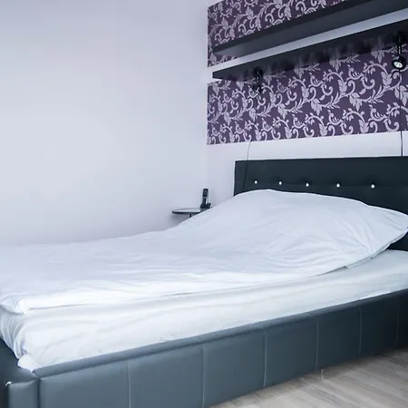 Platinum Towers Country 2 Country