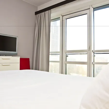 Platinum Towers Country 2 Country Варшава