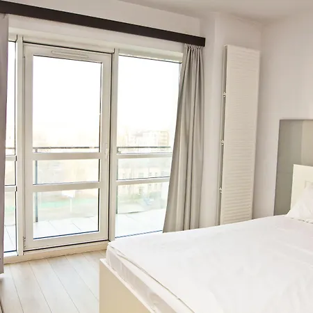 Апарт-отель Platinum Towers Country 2 Country