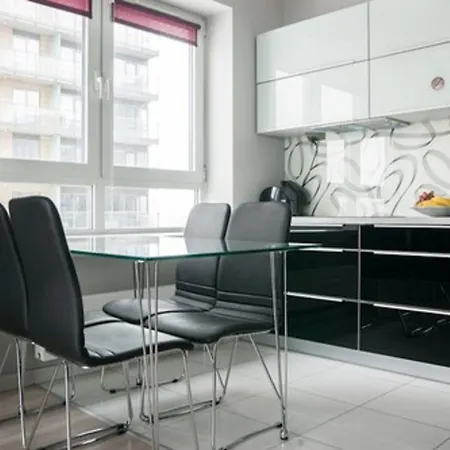 Platinum Towers Country 2 Country Apartmanhotel 4*