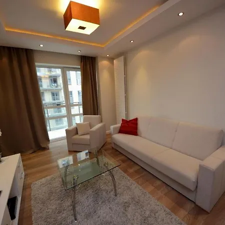 Hotel apartamentowy Platinum Towers Country 2 Country