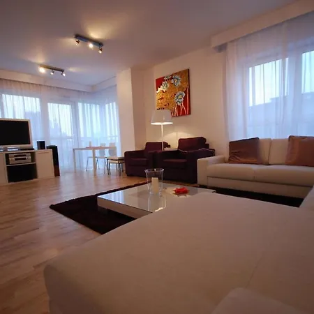 Hotel apartamentowy Platinum Towers Country 2 Country Warszawa