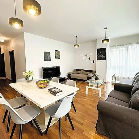 Aparthotel Platinum Towers Country 2 Country Warsaw