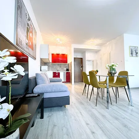 Platinum Towers Country 2 Country Апарт-готель