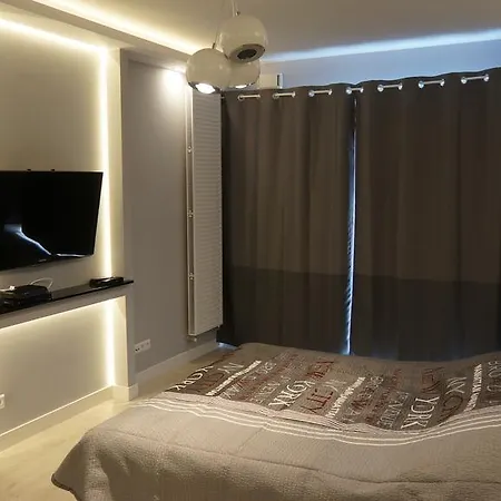 Platinum Towers Country 2 Country 4* Warszawa