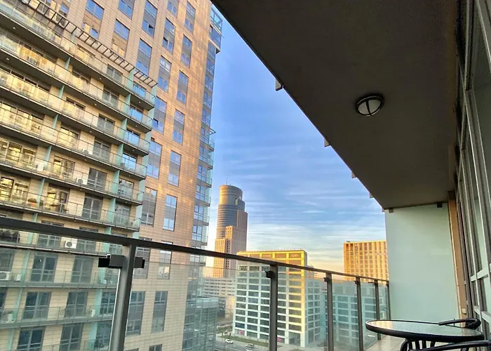 Platinum Towers Country 2 Country 4*