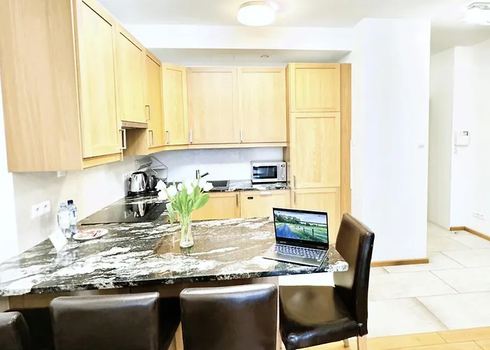 Aparthotel Platinum Towers Country 2 Country 4*