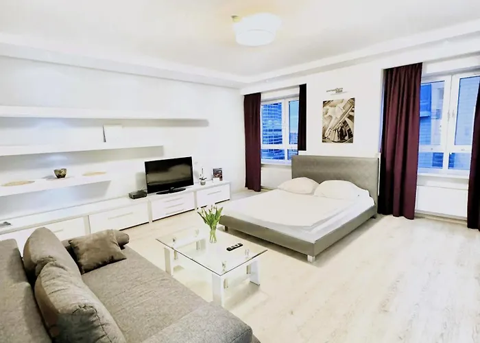 Platinum Towers Country 2 Country Aparthotel Varšava