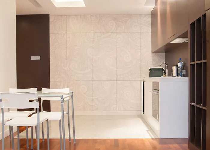 Platinum Towers Country 2 Country