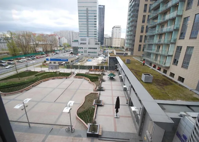 Platinum Towers Country 2 Country Aparthotel