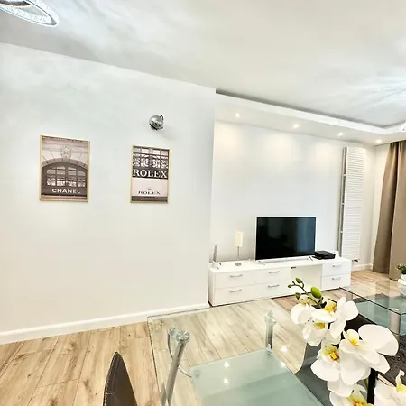 Platinum Towers Country 2 Country Aparthotel 4*