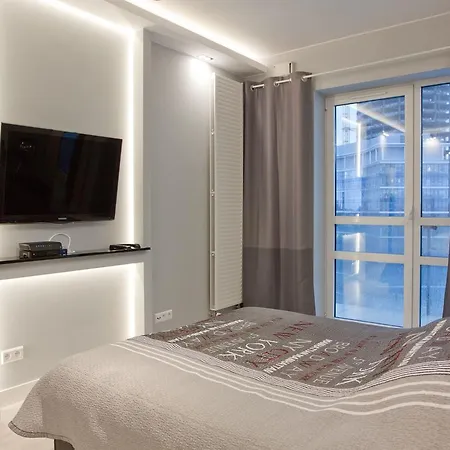 Platinum Towers Country 2 Country Ξενοδοχείο με διαμερίσματα 4*