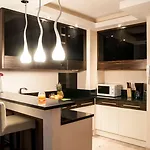 Platinum Towers Country 2 Country Aparthotel