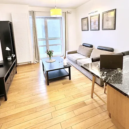 Platinum Towers Country 2 Country