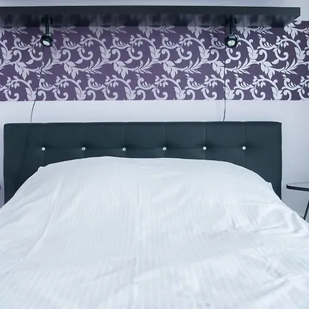 Platinum Towers Country 2 Country 4* Warschau