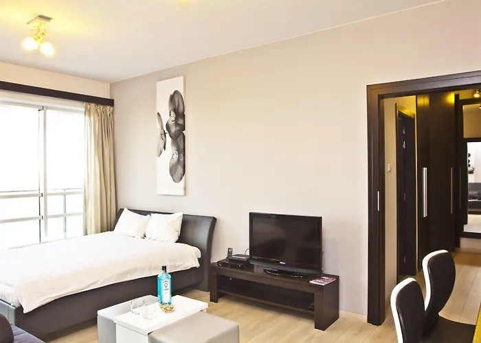 Aparthotel Platinum Towers Country 2 Country 4*